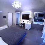 Etna Suite Group